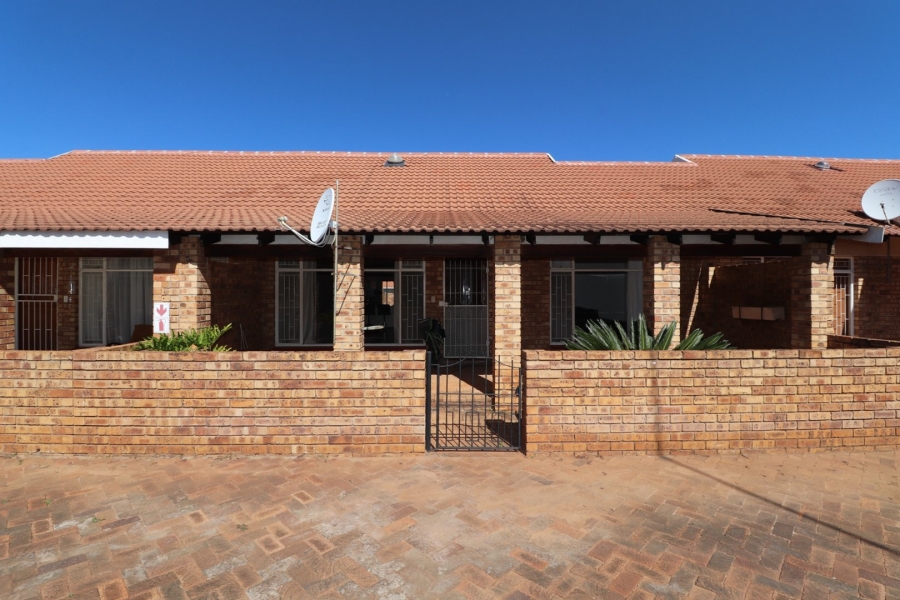 2 Bedroom Property for Sale in Stilfontein Ext 4 North West